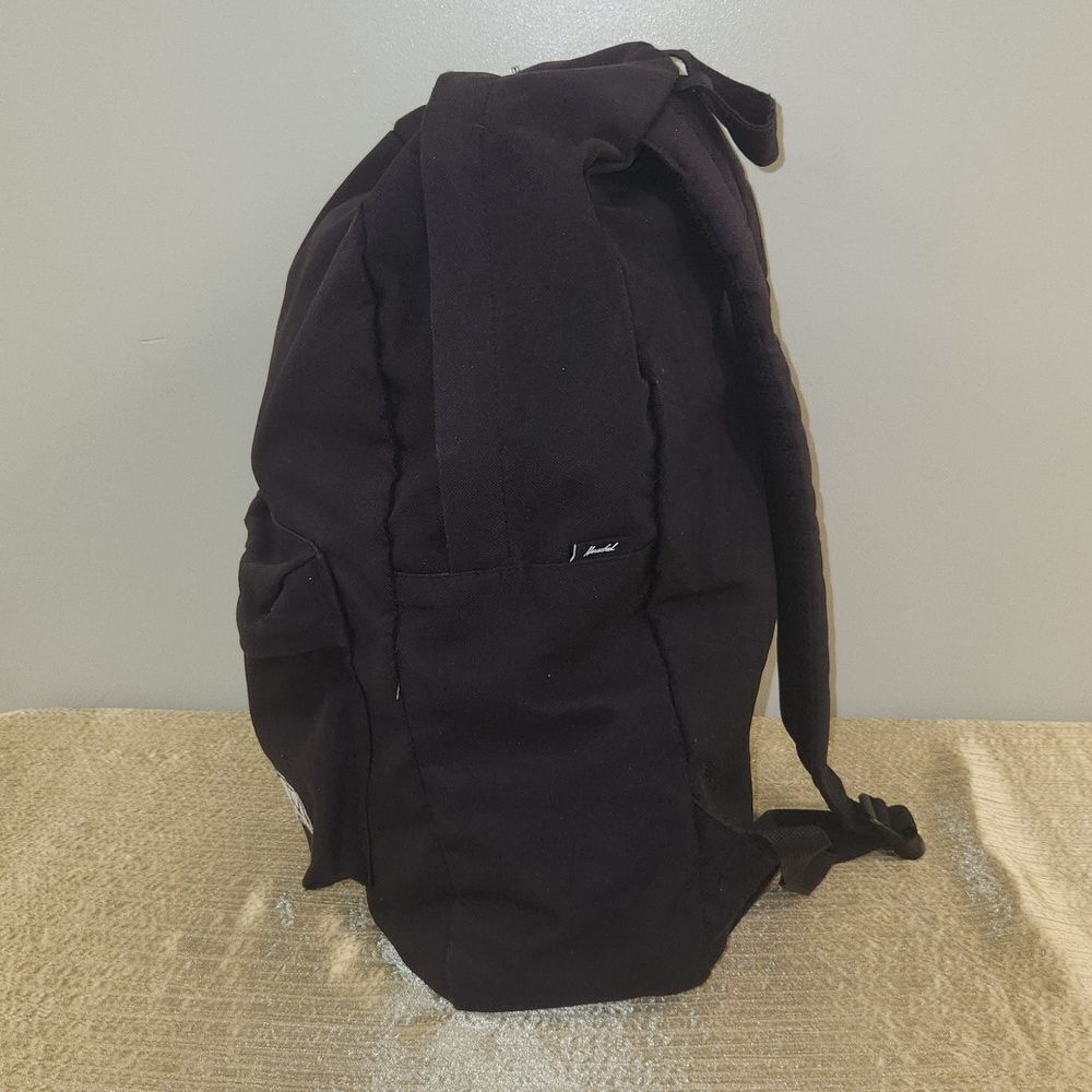 Herschel Backpack - Picture 6 of 12